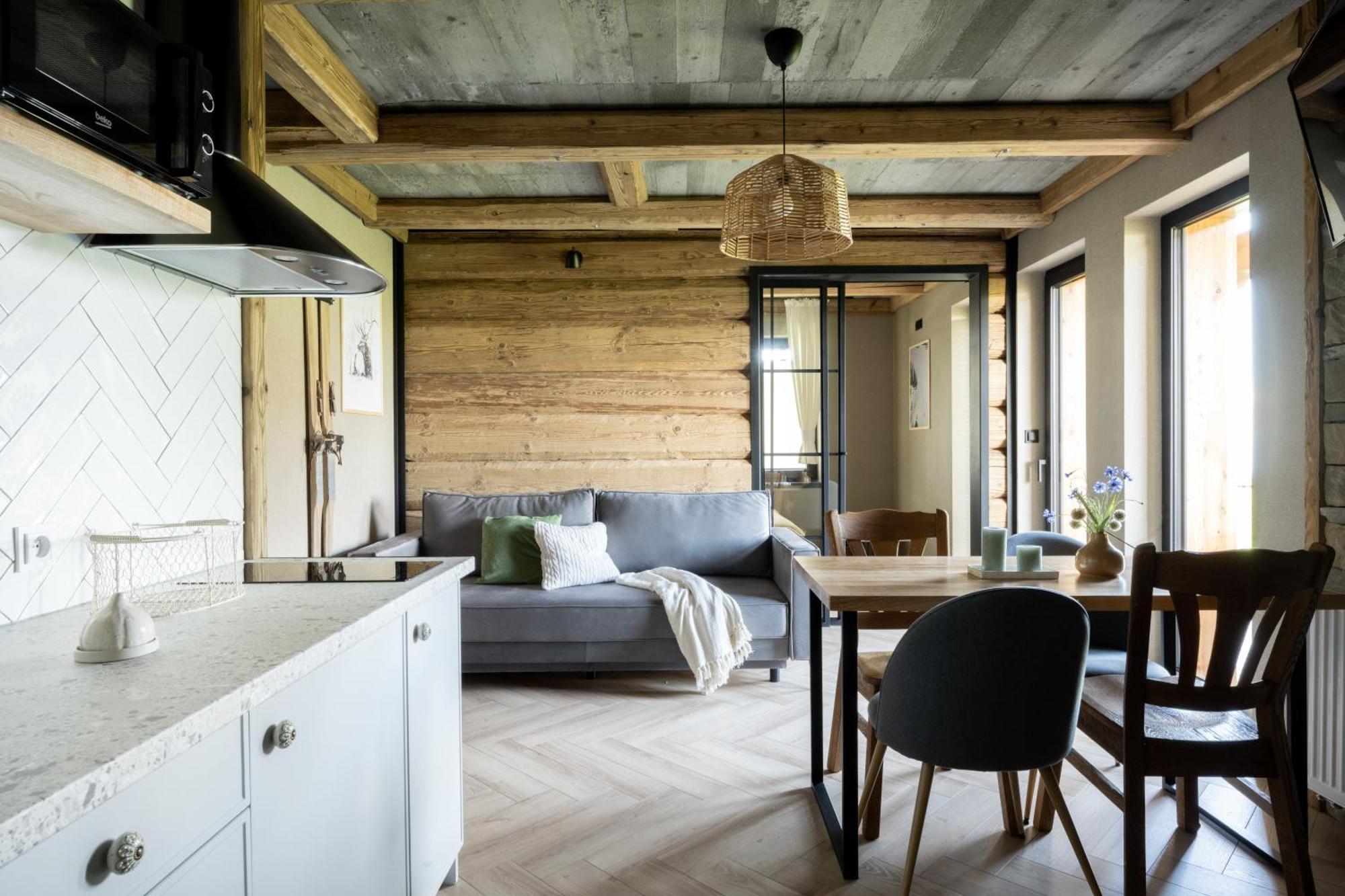 1006 M N P M Apartment *